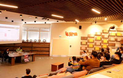 GENÇLERE YÖNELİK ATÖLYELER SÜRÜYOR